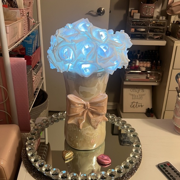 Elegant White and Pink Vase with Bow Accent - Picture 2 of 9